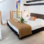 D'elsa Aparthotel 3*
