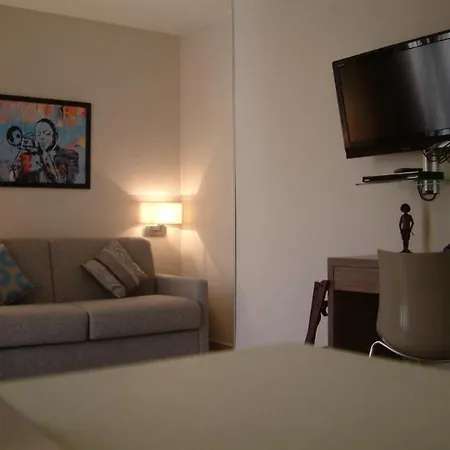 D'elsa Aparthotel