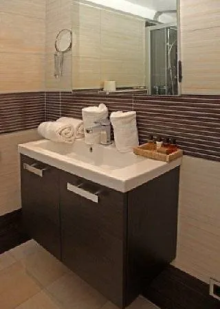 D'elsa Aparthotel 3*