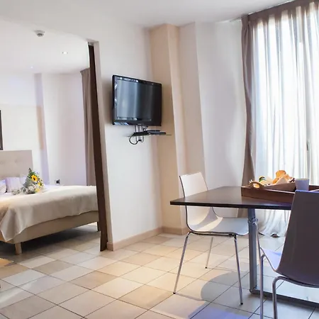 D'elsa Aparthotel 3*
