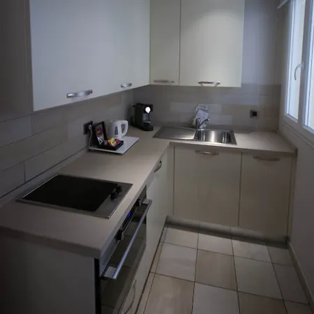 D'elsa Aparthotel 3*