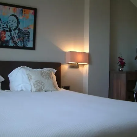 D'elsa Aparthotel 3*