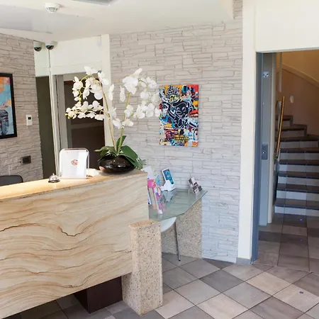 Aparthotel D'elsa 3*