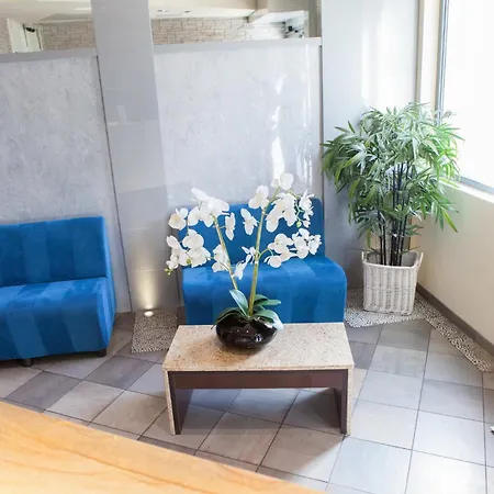 D'elsa Ζουάν λε Πιν